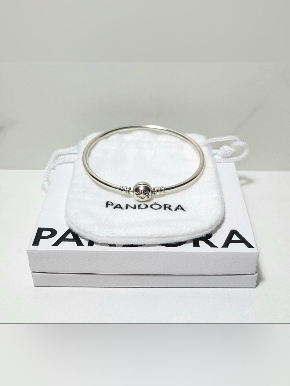 Pandora Moments Logo Clasp Bangle Bracelet Sterling Silver Size 7.5 NWOT